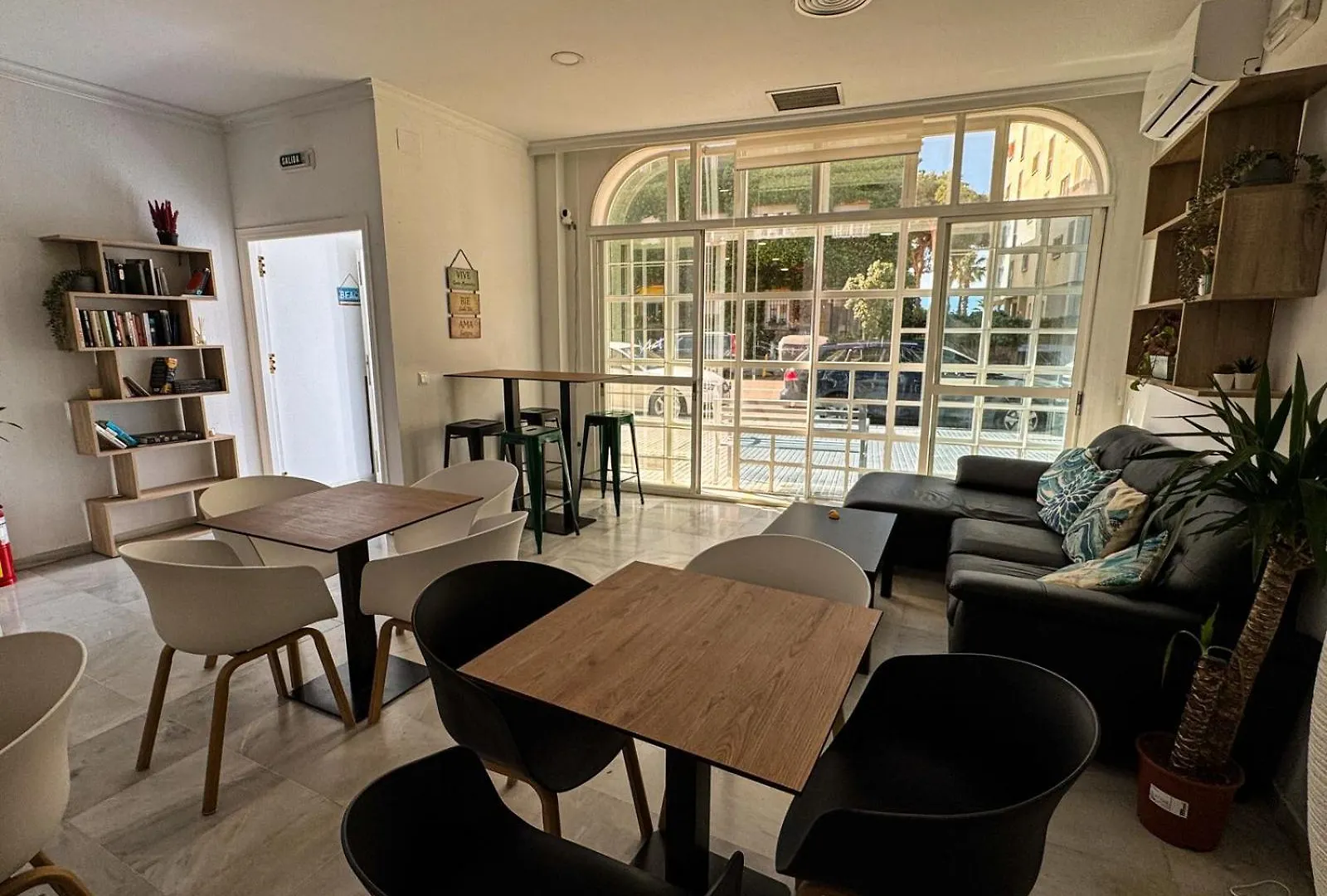 Hostel Sorolla Playa Malaga